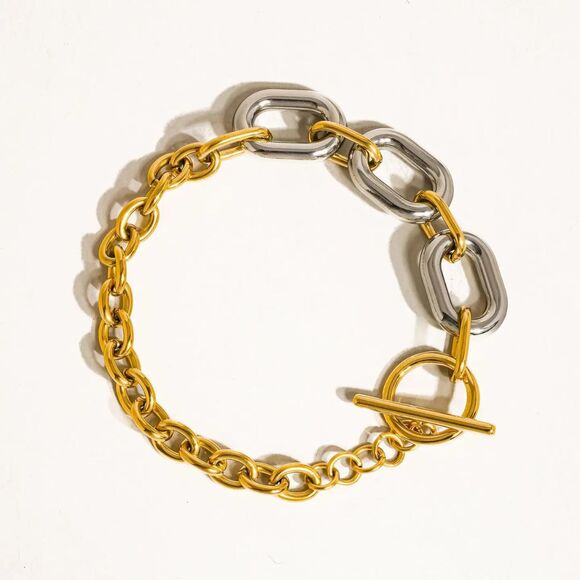 Lanni 18K Gold Non Tarnish Hypoallergenic Water Resistant Chain Bracelet - Picture 2 of 3